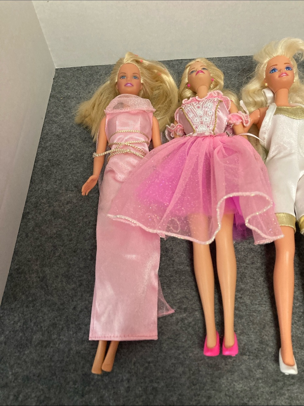 Barbie Doll lot of 7, late 90’s early 2000's - Picture 2 of 8